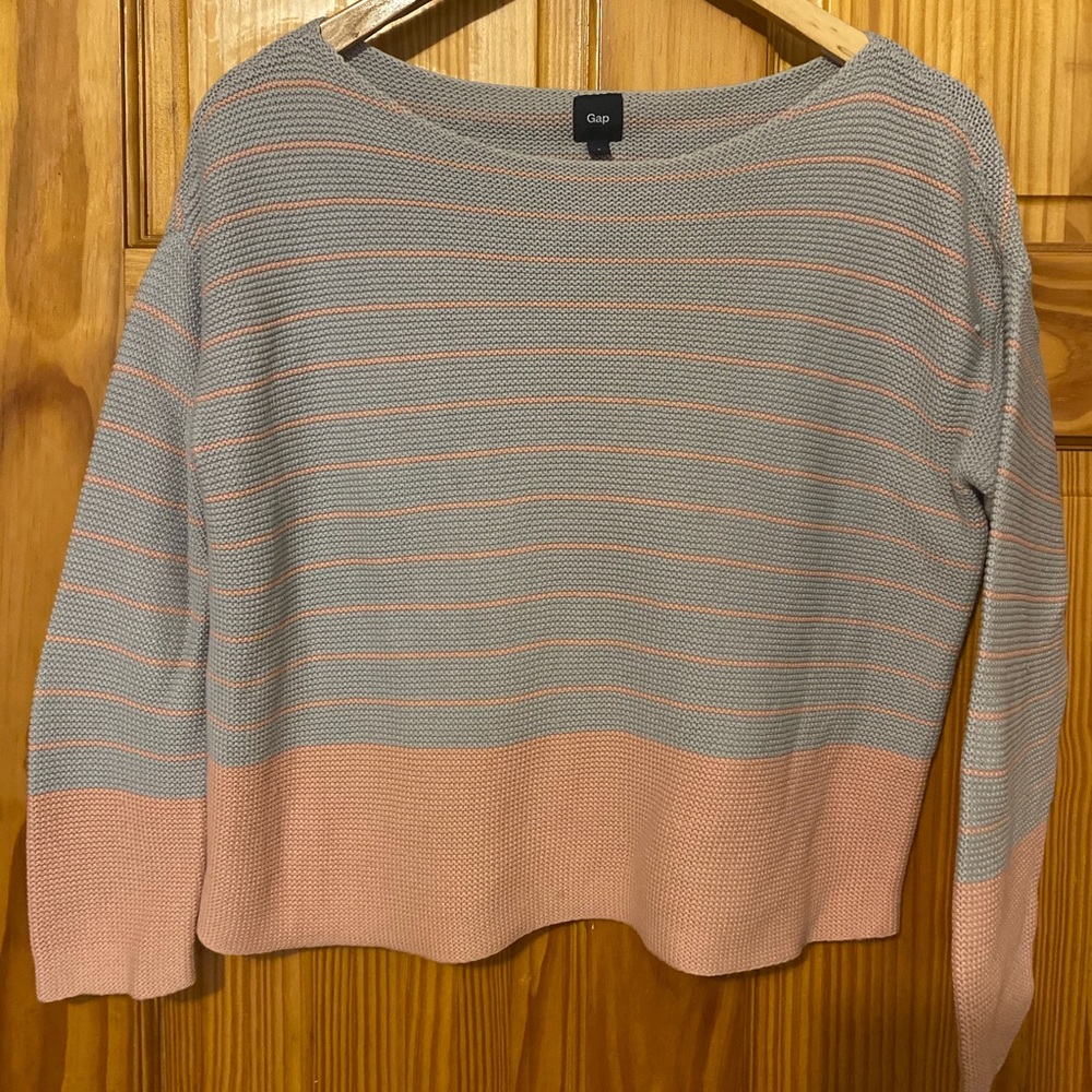Gap Sweater size small